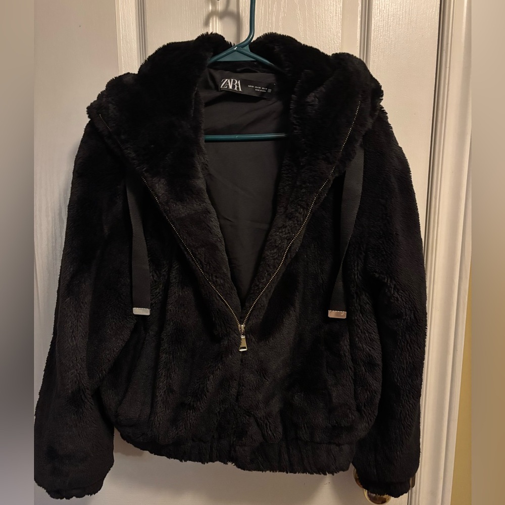 Zara Women's Plush Black Teddy Jacket